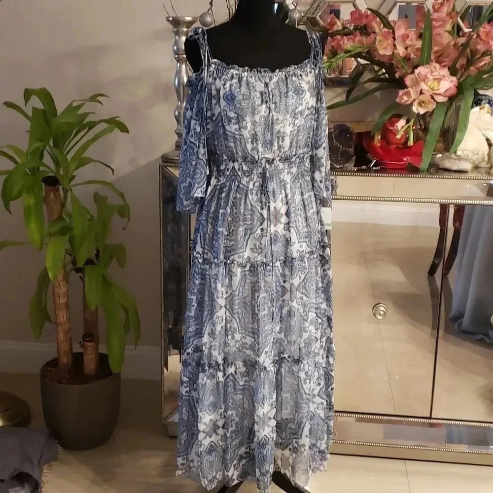 Taylor dress size 8P NWT